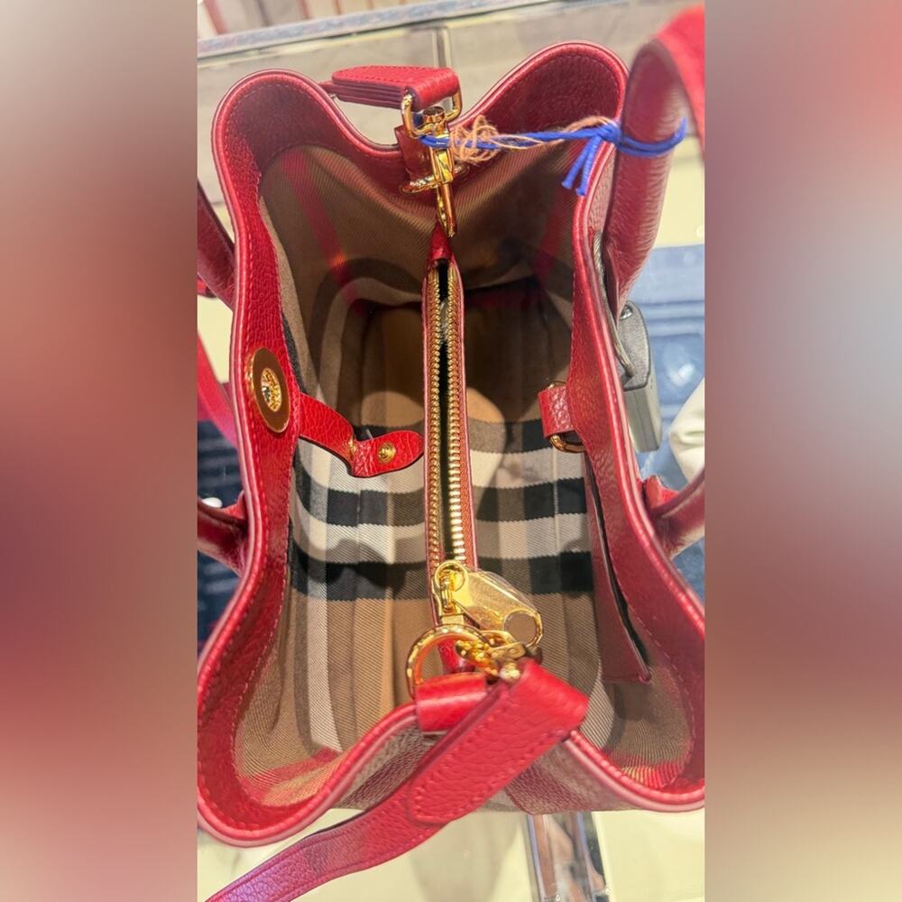 Burberry Tophandle crossbody bag small red - Picture 7 of 10